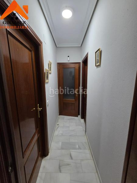 Foto 227d7919-a822-4a05-834c-2780b7fd53d8. Piso  en venta de vpo este en colores - entreparques Sevilla