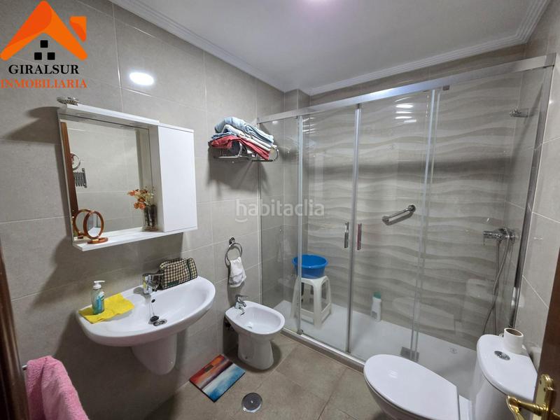 Foto 3c01f2f8-2f66-4e1f-88eb-43d4759555e1. Piso  en venta de vpo este en colores - entreparques Sevilla