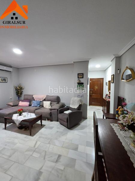 Foto 44205689-a8df-46c8-a279-27cd7cbc5af1. Piso  en venta de vpo este en colores - entreparques Sevilla