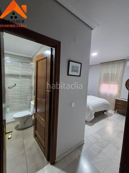 Foto 4e2c32dc-4666-42b7-9076-9ce84dfa5792. Piso  en venta de vpo este en colores - entreparques Sevilla