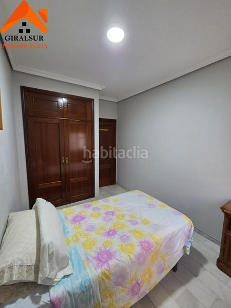 Foto 80f3d7f2-80dc-40ac-8c18-36e1ba68414c. Piso  en venta de vpo este en colores - entreparques Sevilla