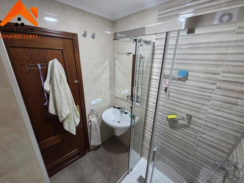 Foto ebd812e6-0ebe-4144-b549-84ce3e59677e. Piso  en venta de vpo este en colores - entreparques Sevilla