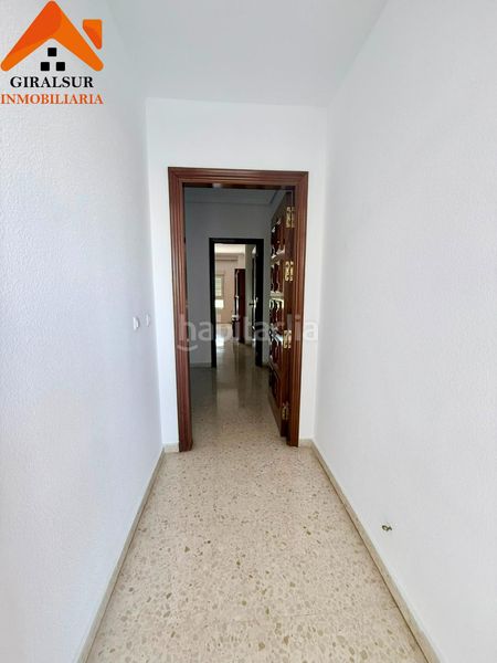 Foto 020cbc68-7a76-4daf-a054-dd9ad927caae. Pis amb aparcament a colores - entreparques Sevilla
