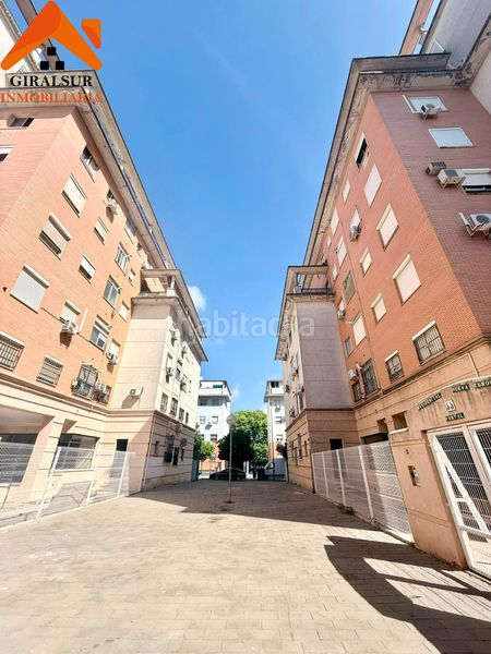 Foto 9f1009ef-eb47-48ea-a492-03395396690c. Pis amb aparcament a colores - entreparques Sevilla