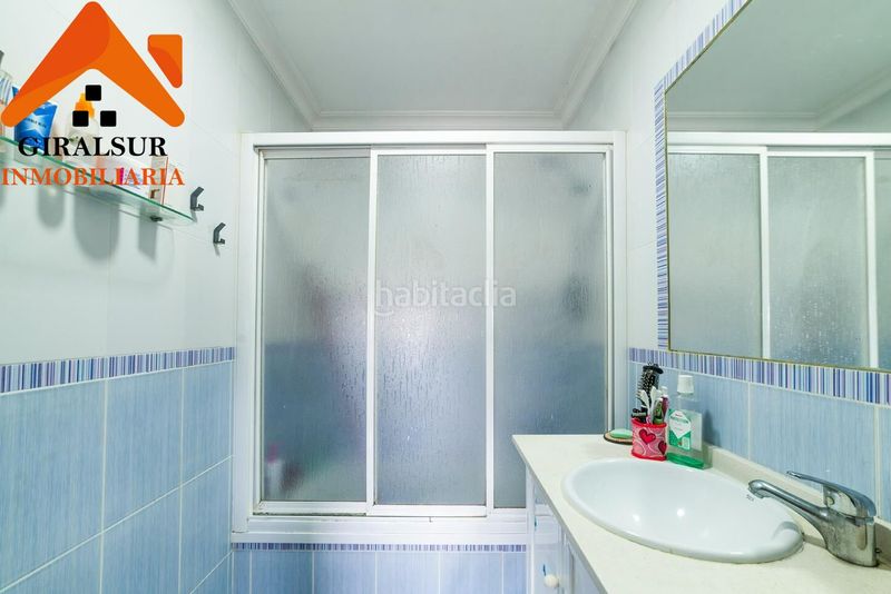Foto 1dd1e820-e835-4feb-bc18-ec0919e67256. Pis amb aparcament a colores - entreparques Sevilla