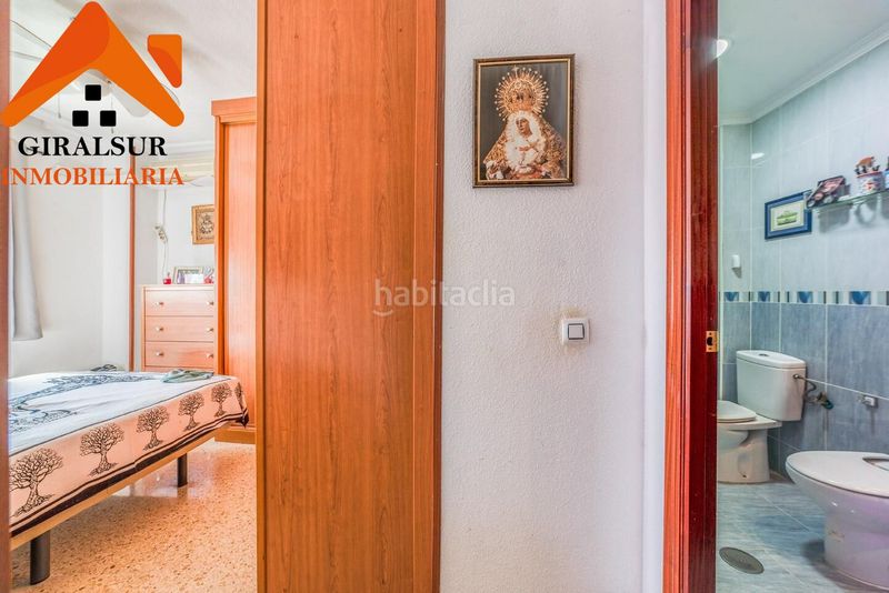 Foto a7803a3c-81be-4324-8ee1-f72fac8d6986. Pis amb aparcament a colores - entreparques Sevilla