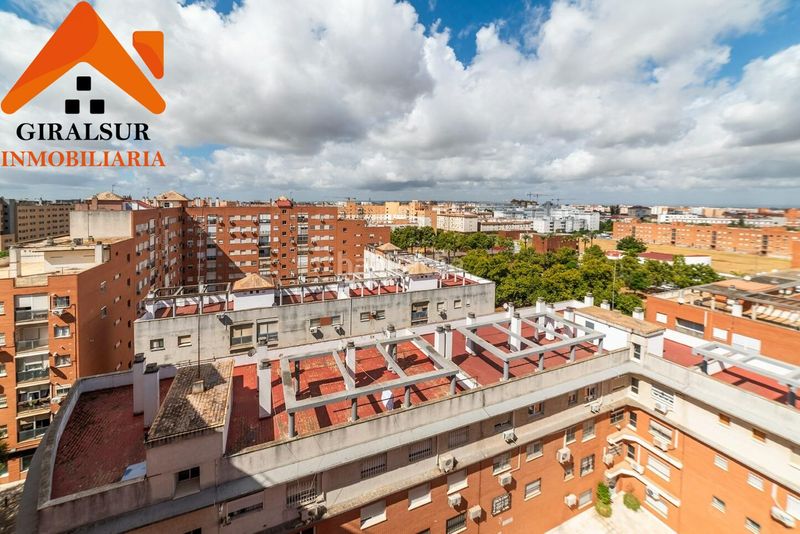 Foto d1c9cc0d-e327-40d7-ba5a-e6a8350076a4. Pis amb aparcament a colores - entreparques Sevilla