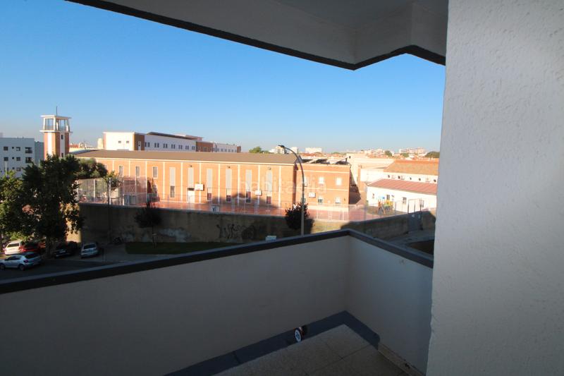 Foto 4878d5bb-6248-4c91-93ba-8097c3af46c2. Etagenwohnung in Isla Chica Huelva