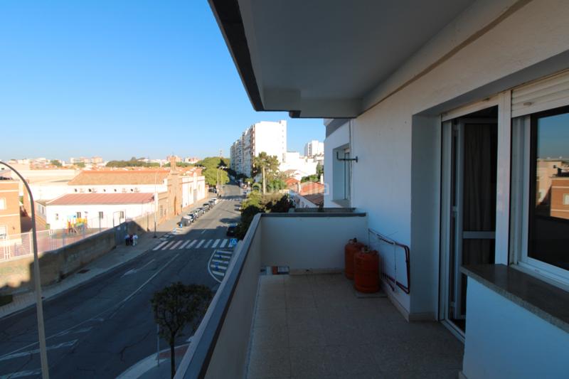 Foto b551a4a8-065d-456b-a048-0b2989006a0e. Etagenwohnung in Isla Chica Huelva