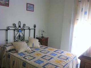 Affitto Appartamento in Villafranca de Córdoba. Piso de 80 m2 en villafranca, salón, cocina, tres dormitorios y