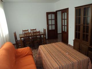 Lloguer Dúplex a Adamuz. Magnifica casa de 130 m2 en adamuz. cuatro dormitorios (uno en p