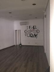 Local Comercial en Calle Góngora