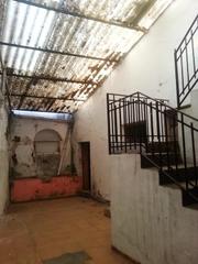 Maison  Calle olivares. Casa de 149 m2 en montoro. salón, cocina, cuatro dormitorios, do