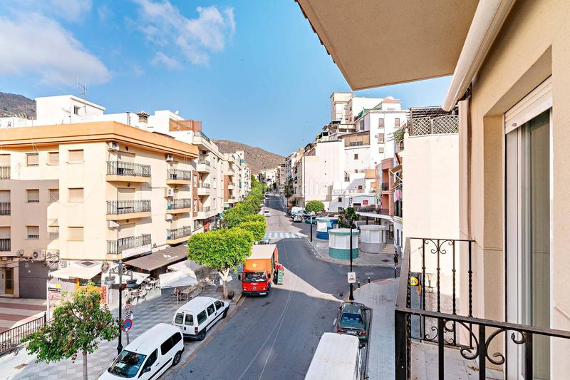 Foto 4f17ae70-1f59-4286-b147-0539f6769925. Appartement avec parking dans Albuñol