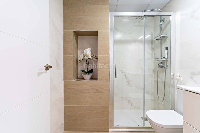 Foto b0cd6edb-8b88-49a3-b235-af7c99c21192. Location appartement avec chauffage dans Centro Almería