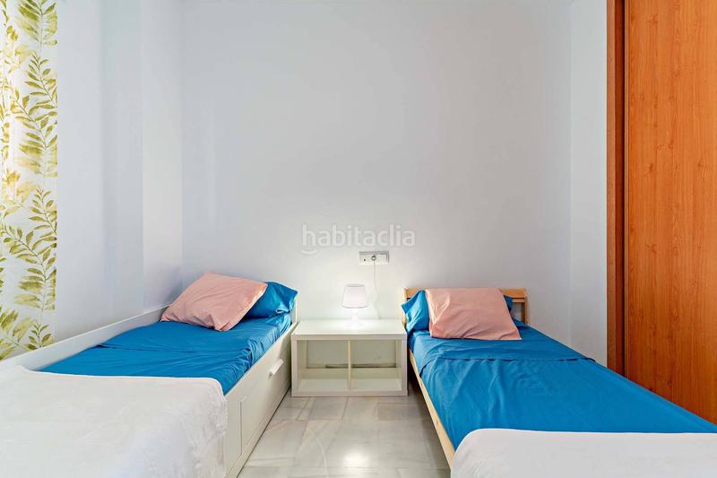 Foto 090db16b-46ed-4a9c-bb81-4f7b539a3a06. Location appartement avec chauffage parking piscine dans Almería
