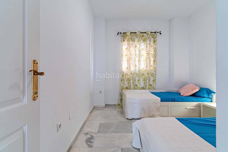 Foto 5bd81ac9-6c58-488a-88b4-7deb6bedf367. Location appartement avec chauffage parking piscine dans Almería