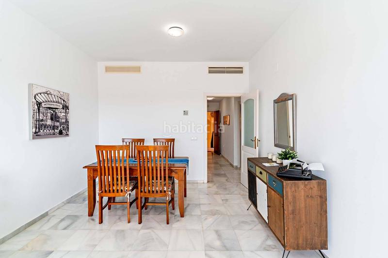 Foto ec407745-7ac1-4e27-9240-f43e4d0c70ec. Location appartement avec chauffage parking piscine dans Almería