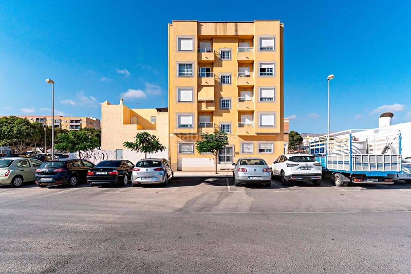 Foto a994e241-6f6f-48ed-b3b5-efead2f93d13. Appartamento in El Parador de las Hortichuelas Roquetas de Mar