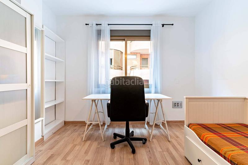 Foto 351ad545-6470-4b1c-9016-99f0f63ed0c8. Location appartement avec parking dans Centro Almería