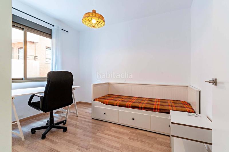 Foto 3c424769-2565-4202-943e-3db8bd828d74. Location appartement avec parking dans Centro Almería