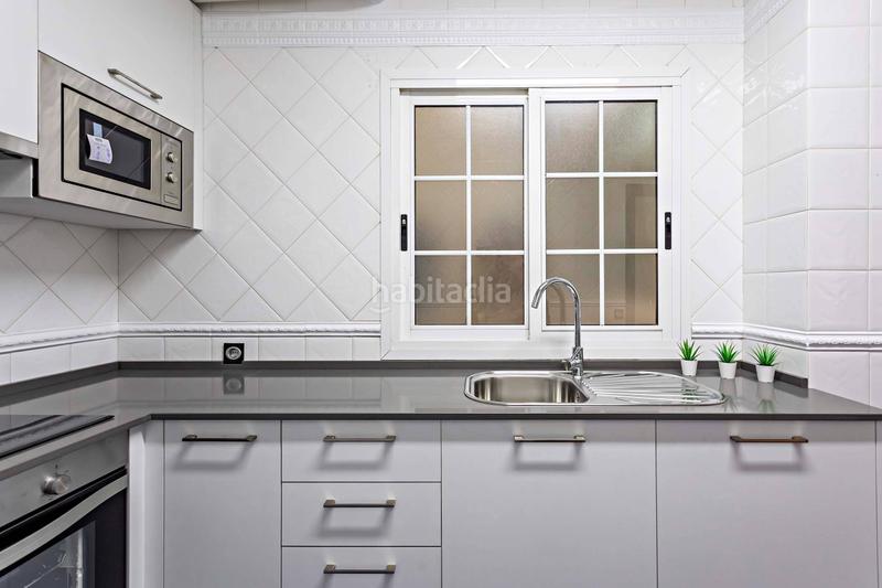 Foto 53083f9e-7d8a-4f79-9326-4a484f02b0df. Location appartement avec parking dans Centro Almería