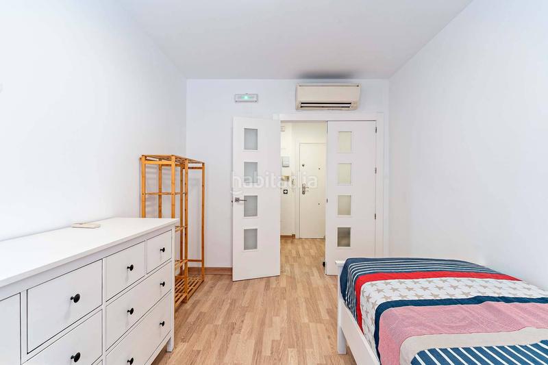 Foto bddc8f82-2e9d-4a0b-a68a-151841db9a4c. Location appartement avec parking dans Centro Almería