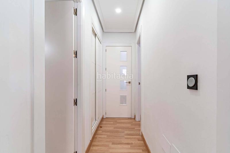 Foto efe8b469-8880-44cf-8c15-12e56dc3dc6d. Location appartement avec parking dans Centro Almería