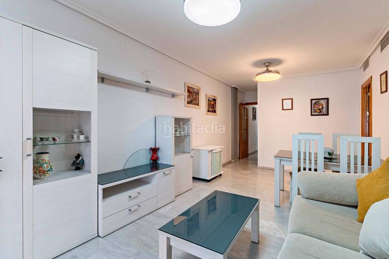 Foto e2dacdbd-7b82-4a7c-a2a4-22043b79e922. Lloguer pis a Plaza de Toros - Santa Rita Almería