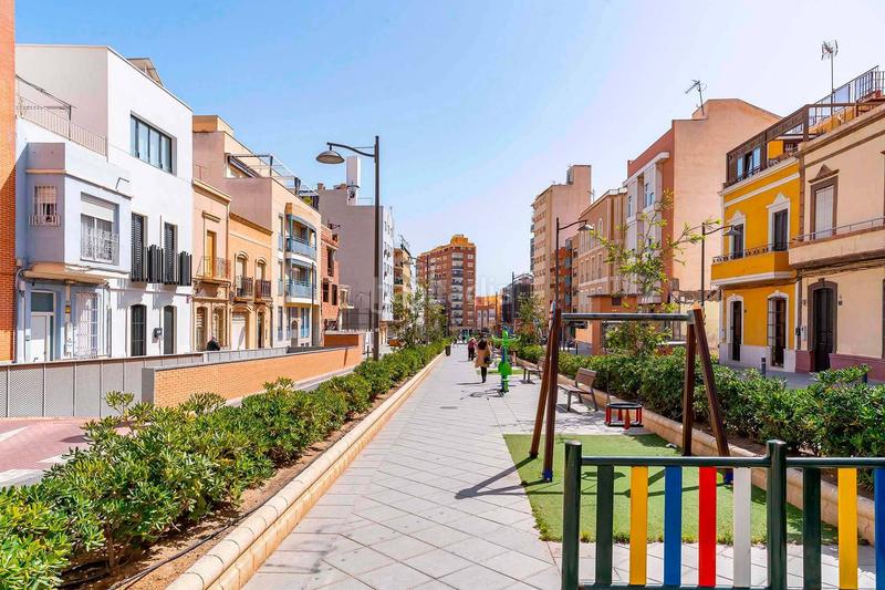 Foto 252dbe87-194d-4bfa-b5b7-83bcd96a9efb. Miete etagenwohnung in Plaza de Toros - Santa Rita Almería