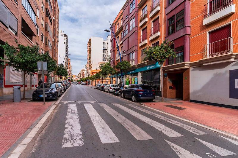 Foto 650009f2-72b1-4df3-8377-87bd071fa048. Miete etagenwohnung in Plaza de Toros - Santa Rita Almería