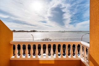 Pis  Avenida de los depósitos. Amplio y luminoso piso en roquetas de mar  ideal para familias