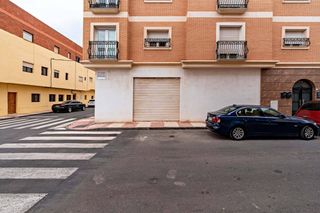 Local Comercial a Calle Málaga
