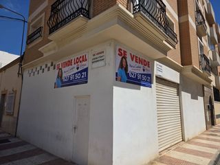 Local Comercial a Calle Málaga