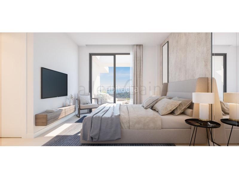 Foto ae88135a-0f89-446d-aea4-d9f4ef6b5275. Ático sky solarium con 2 habitaciones y terraza grande en Fuengirola