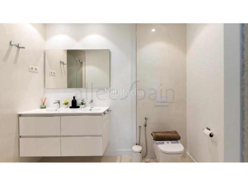 Foto 480b1751-322e-4ac4-8b09-e6bf835bfccc. Casa con parcheggio in Torremuelle Benalmádena