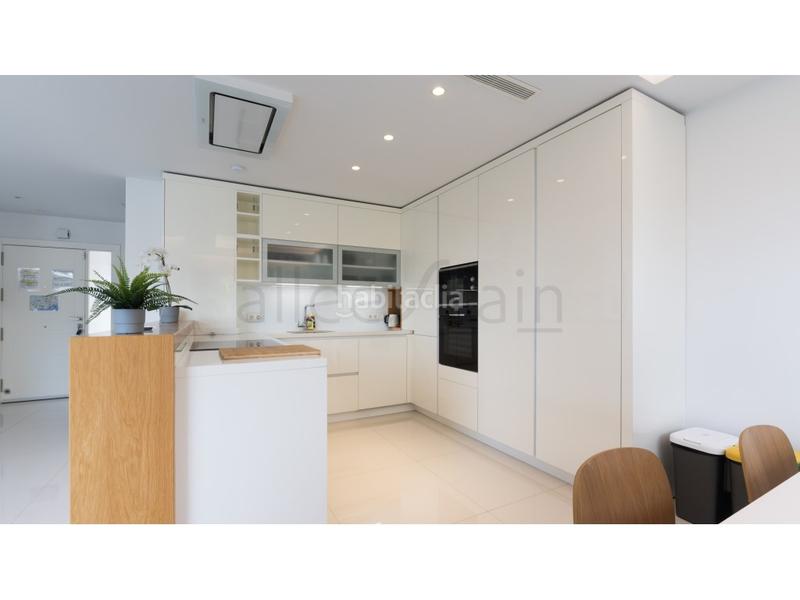 Foto 662a4959-2e4f-42bc-8fe9-a94fd08a223e. Casa con parcheggio in Torremuelle Benalmádena