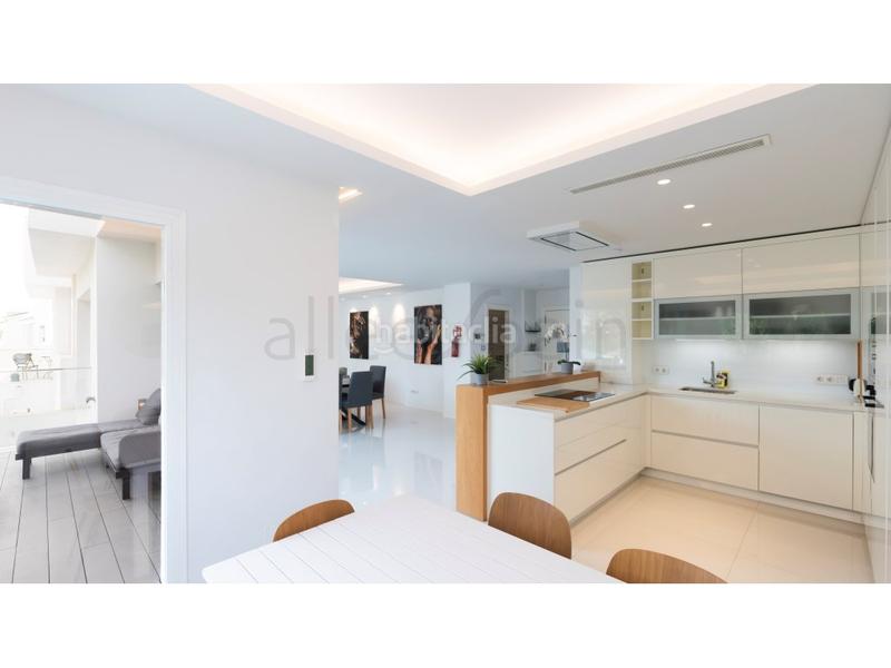 Foto 86cdfdcc-fa2d-4dbc-9c3e-2402cca14eef. Casa con parcheggio in Torremuelle Benalmádena