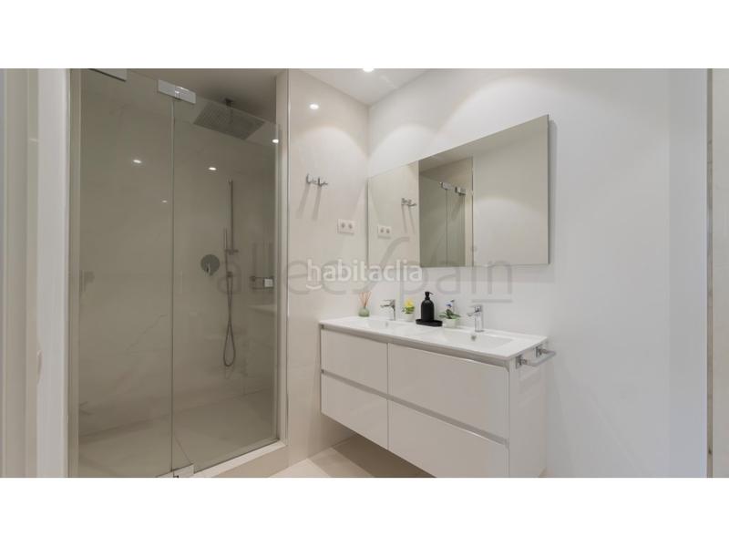 Foto b225cb43-beb5-4456-a99b-a8ed4dc7dd88. Casa con parcheggio in Torremuelle Benalmádena