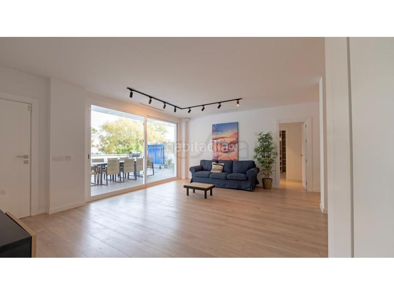 Foto e3baa90d-2673-44a0-b88e-d920bd69cb35. Casa con parcheggio in Torremuelle Benalmádena