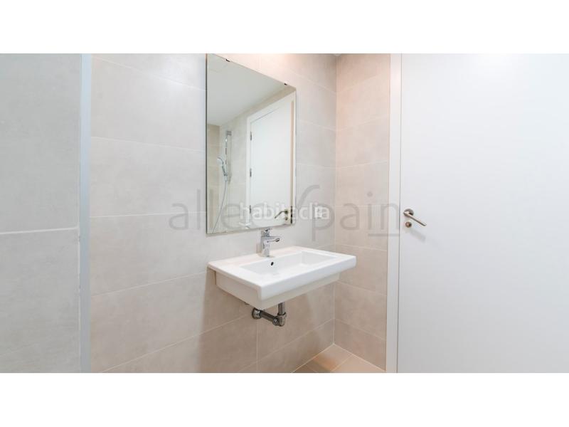 Foto ff8849a4-c829-4a0e-8cee-b381a82b23ce. Apartament amb aparcament a Las Gaviotas - Carvajal Fuengirola