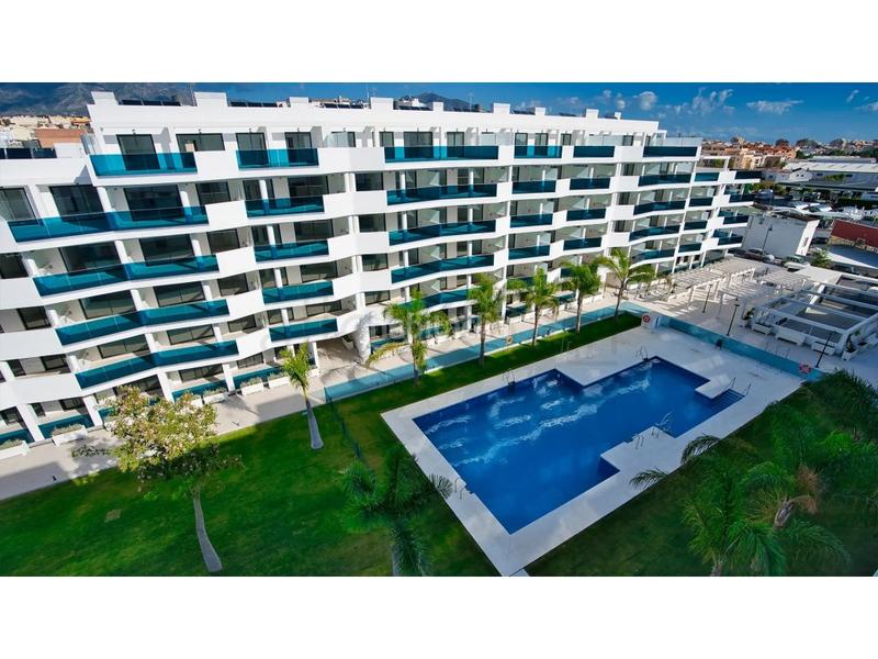 Foto 122d0432-d5d6-41c0-93bb-f5ecd8238d9c. Piccolo appartamento con parcheggio in Las Flores Mijas