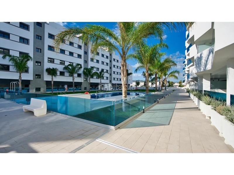 Foto 40c7a09b-fdd1-4cd8-9b25-7b5e2a8e1a89. Piccolo appartamento con parcheggio in Las Flores Mijas