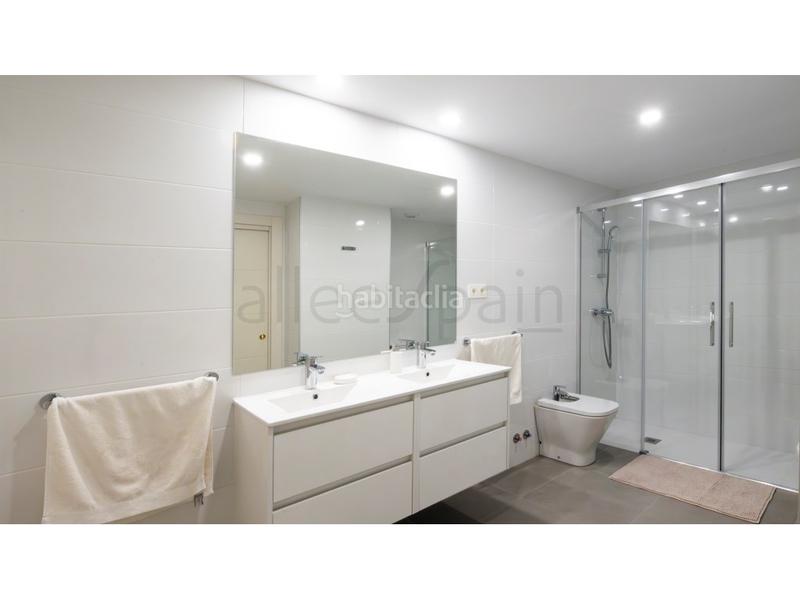 Foto 87c13a11-b112-4885-9e03-b558b11ff873. Attico con parcheggio in Arroyo de la Miel Benalmádena