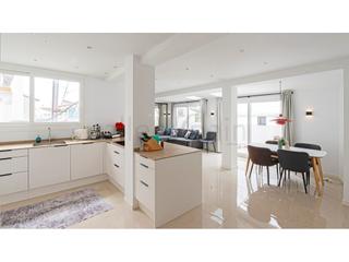 Apartament  N/a. Descubre esta fantástica vivienda recientemente reformada, con u