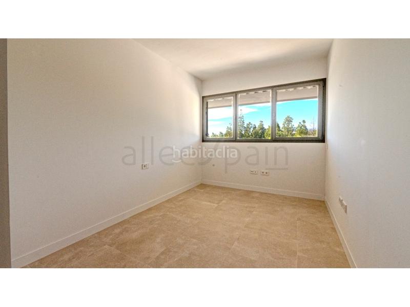 Foto 038e3f77-7d47-43ed-bd7c-3aa71bfbb815. Rent towny house with parking in El Faro de Calaburra - Chaparral Mijas