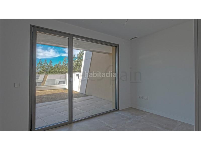 Foto 218b7aaa-744f-4200-b93c-36c9082d950b. Rent towny house with parking in El Faro de Calaburra - Chaparral Mijas