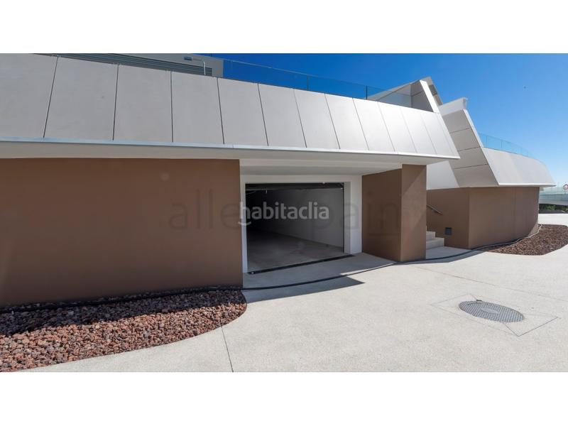 Foto 6d5b7917-46f5-4c86-b05b-175b555a3fb9. Rent towny house with parking in El Faro de Calaburra - Chaparral Mijas