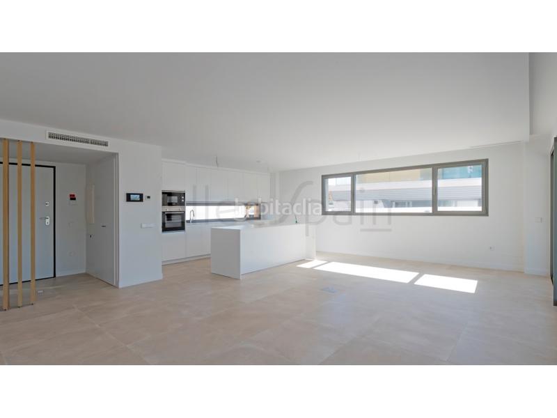 Foto f98eadad-8e4b-4617-91a9-ce6f9db9a29b. Rent towny house with parking in El Faro de Calaburra - Chaparral Mijas