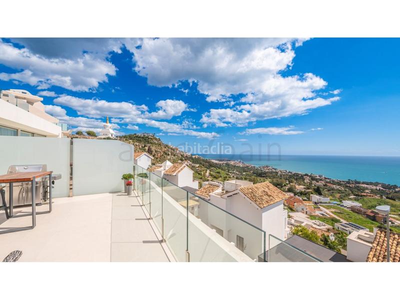 Foto a4d1e223-52a1-44dd-b4c7-431bfdab46a4. Affitto duplex con parcheggio in La Capellanía - El Higuerón Benalmádena